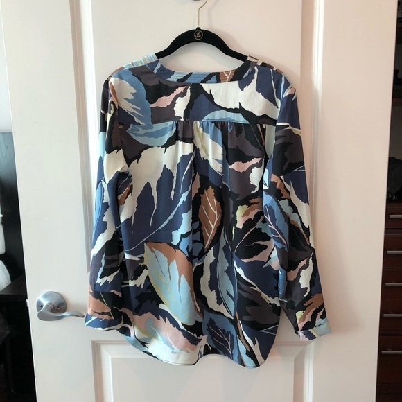 NIC AND ZOE Mixed Ivy Printed Blouse - Picture 10 of 13
